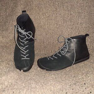 KEEN-Black Leather/Suede-East Side-Desert Boots-Lace Up-Sz 11-Near Mint